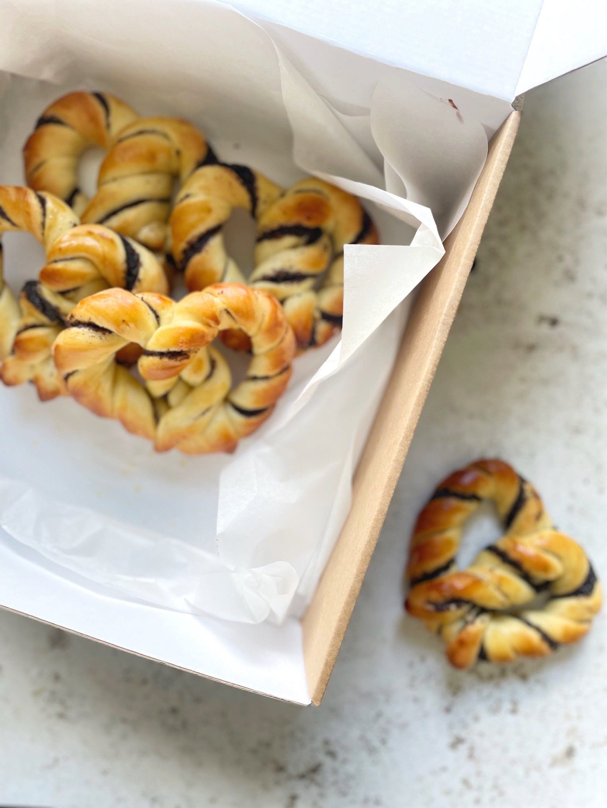 Sweet Pretzels MilsTone Biscuits