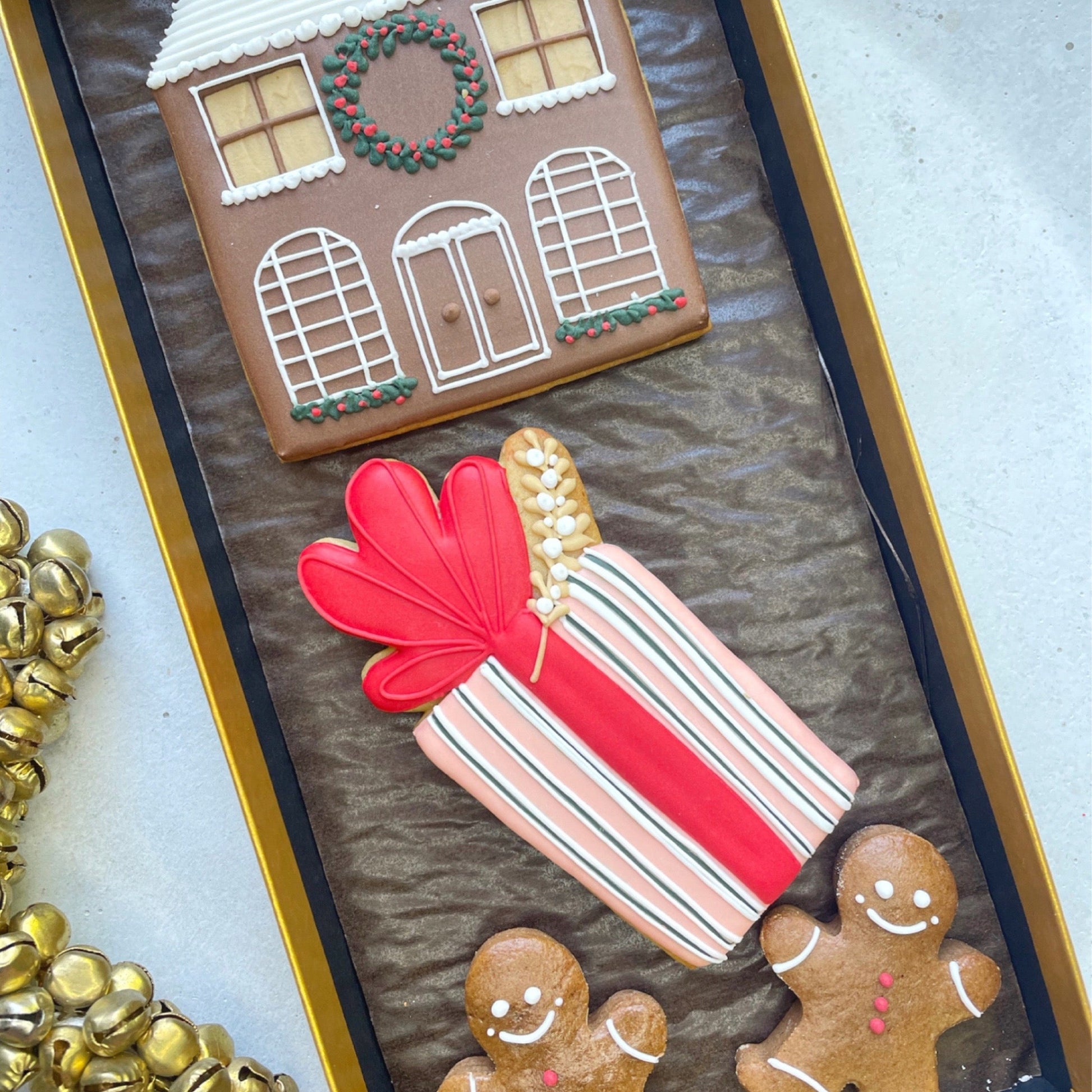 Christmas Gingerbread House MilsTone Biscuits