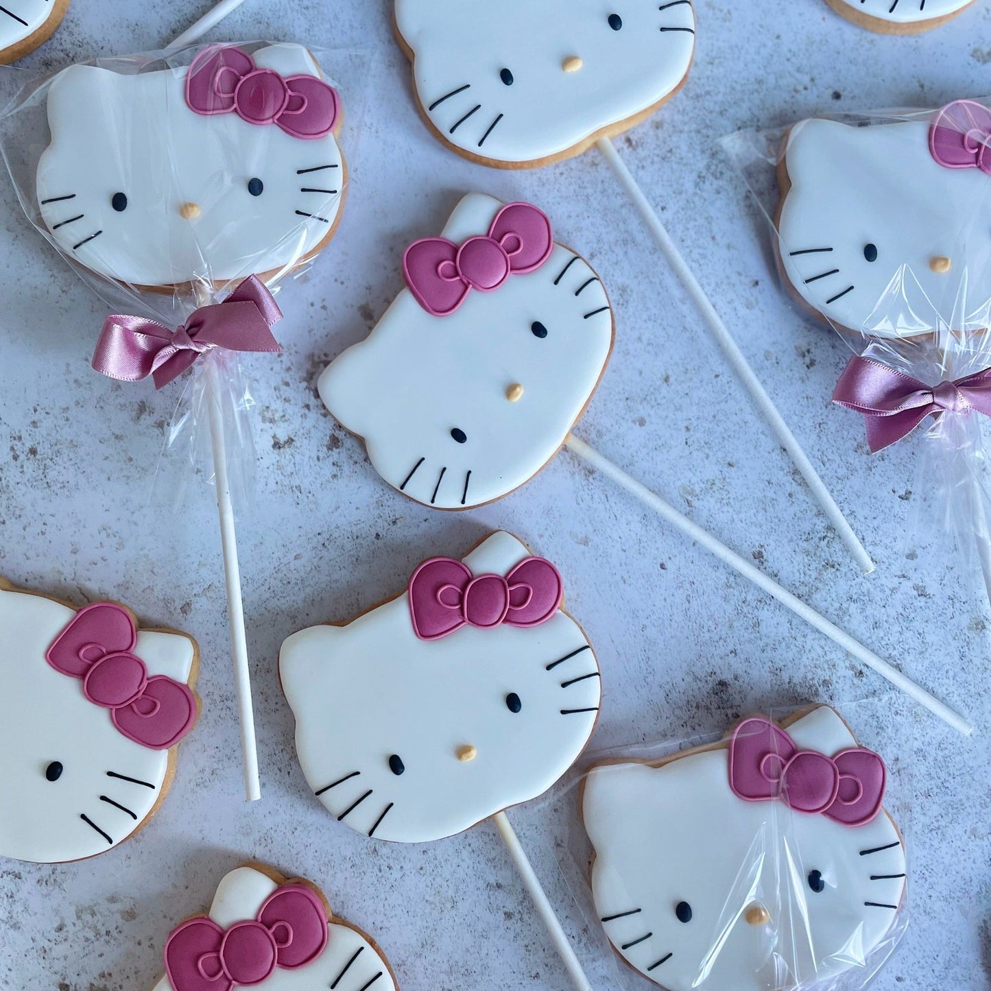 Hello Kitty Lolly Biscuit (large) MilsTone Biscuits