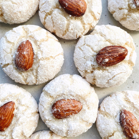 Amaretti Biscuits MilsTone Biscuits