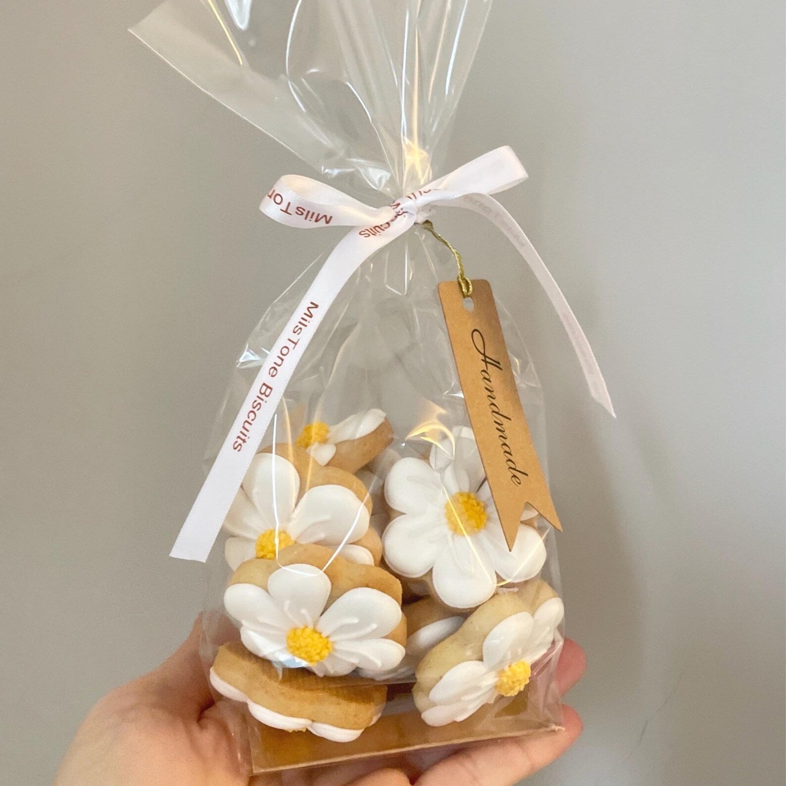 Mini Blossom Flower Biscuits MilsTone Biscuits