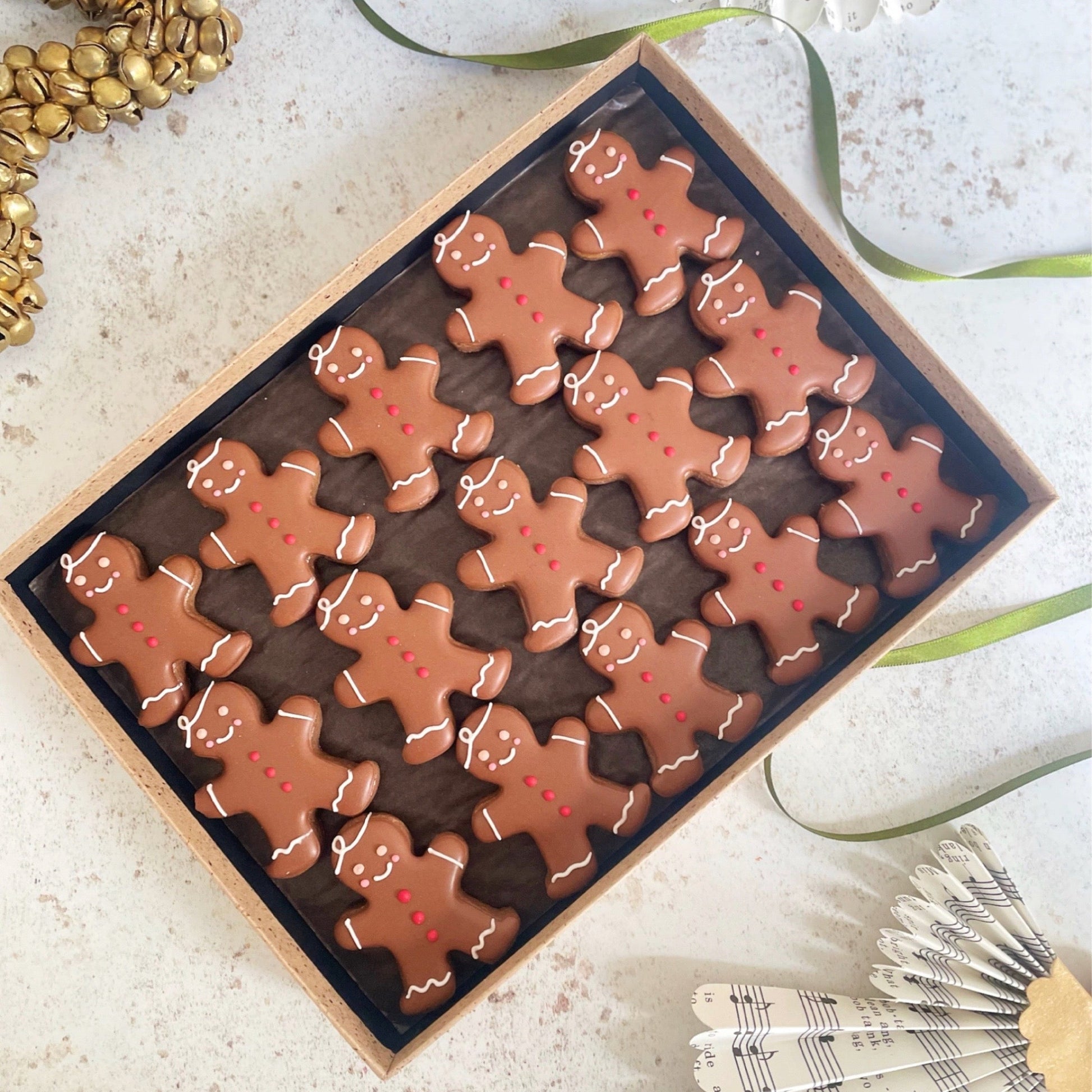 Gingerbread Men Gift Box MilsTone Biscuits