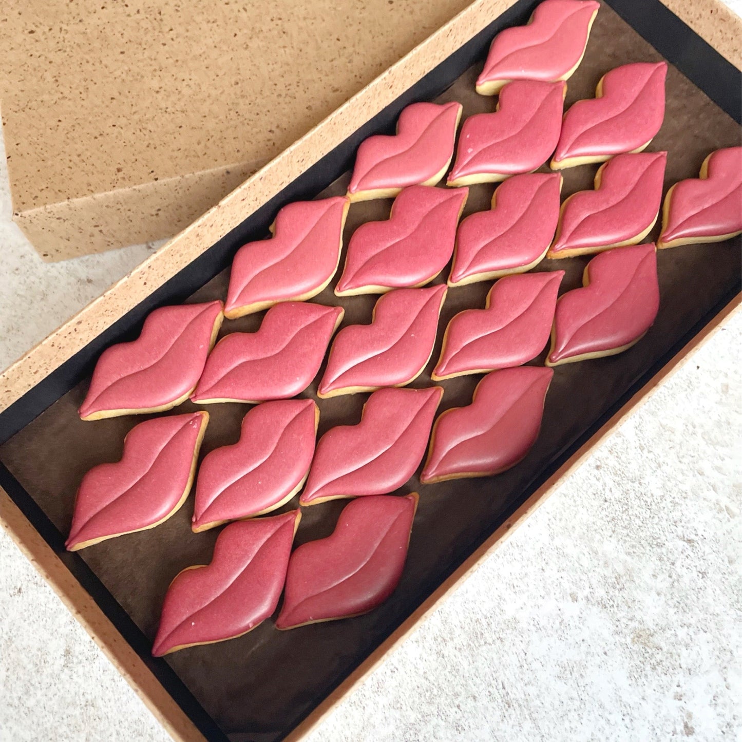 Kiss Iced Biscuits MilsTone Biscuits