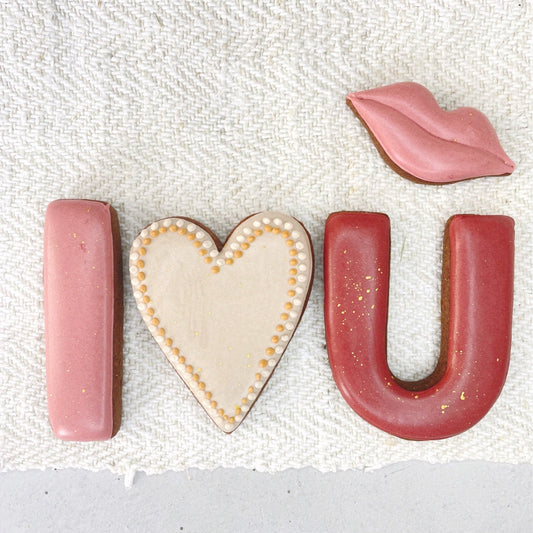 I Love You MilsTone Biscuits