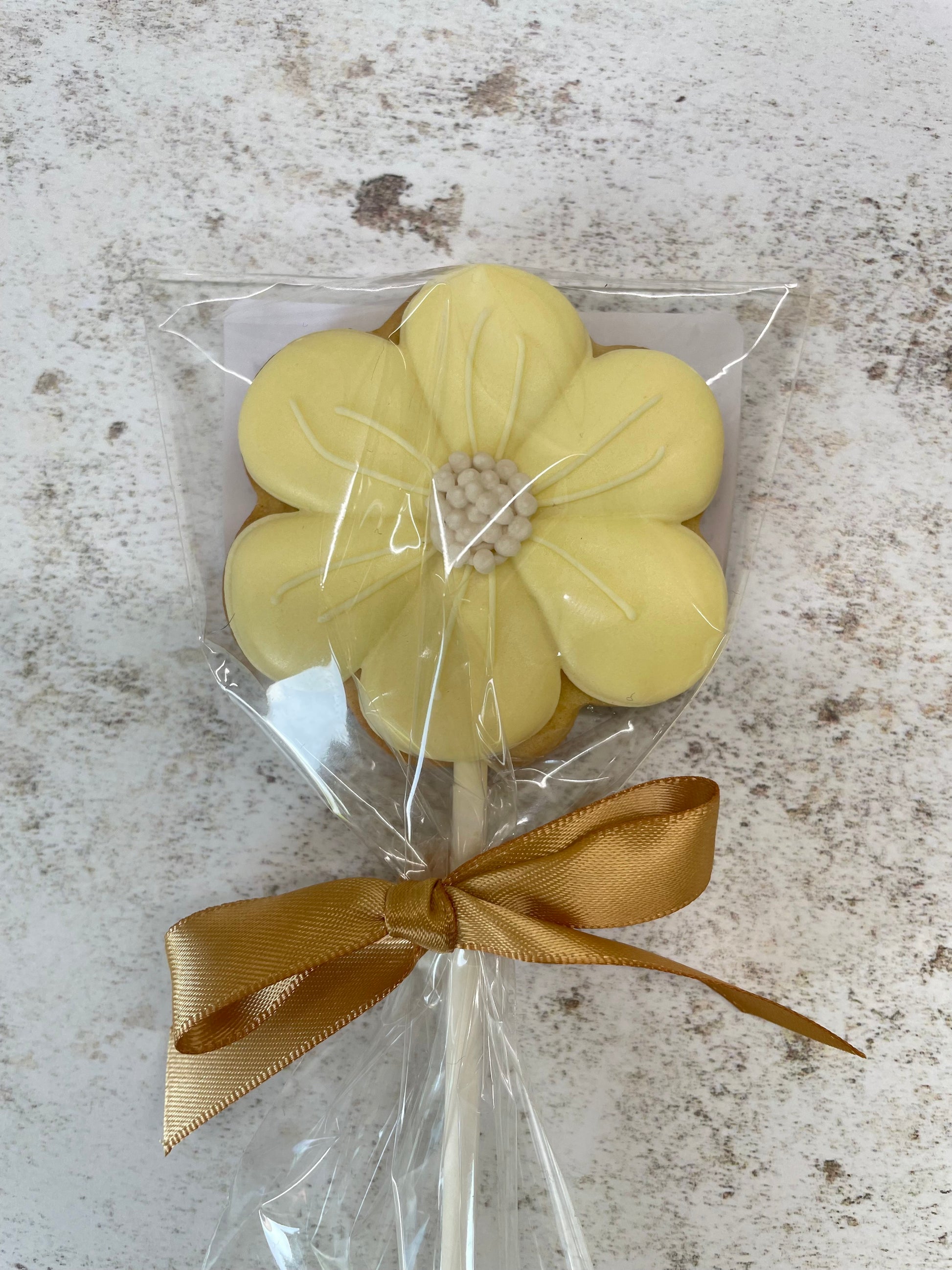 Flowers biscuits (on sticks) MilsTone Biscuits